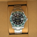 Starbucks Diver
