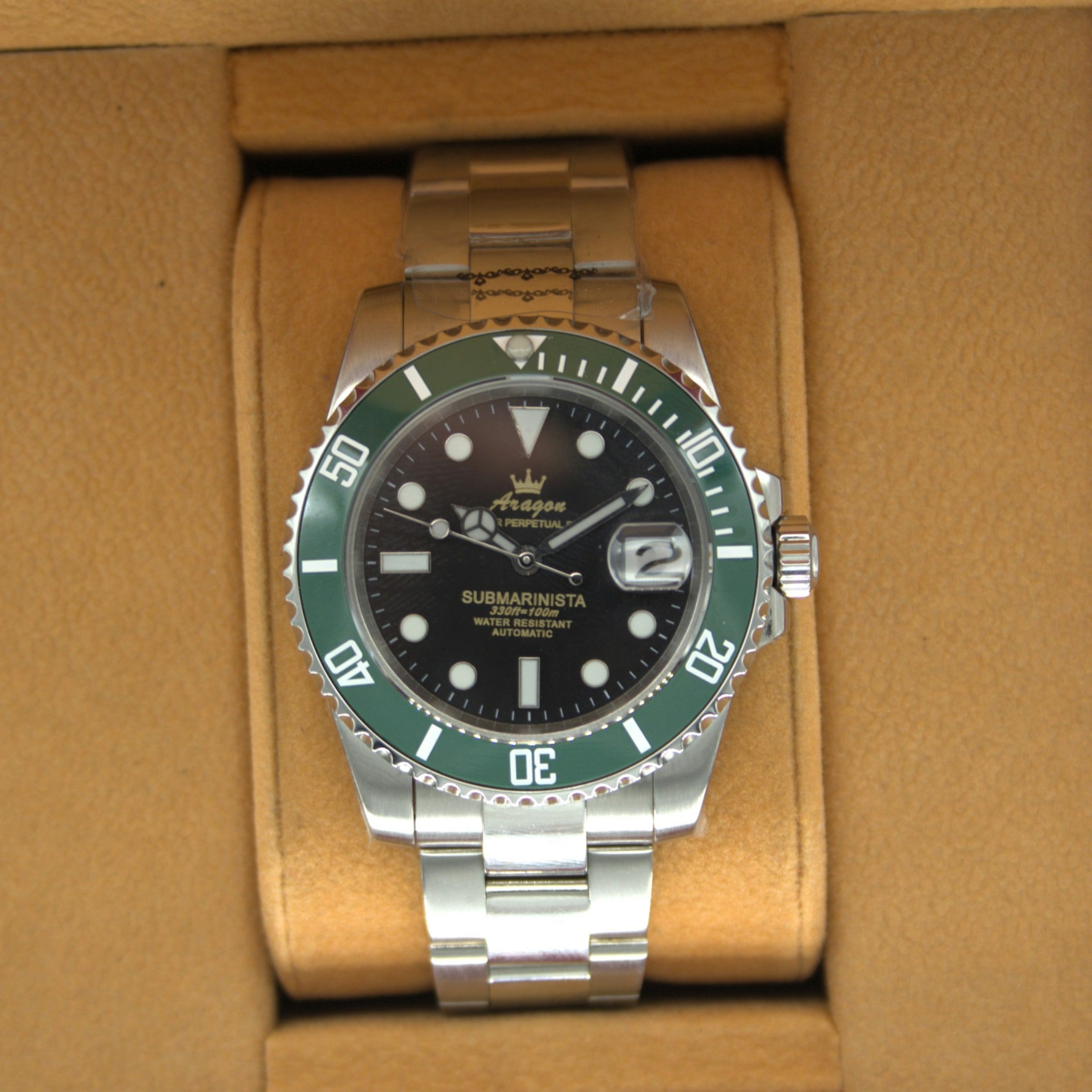 Starbucks Diver